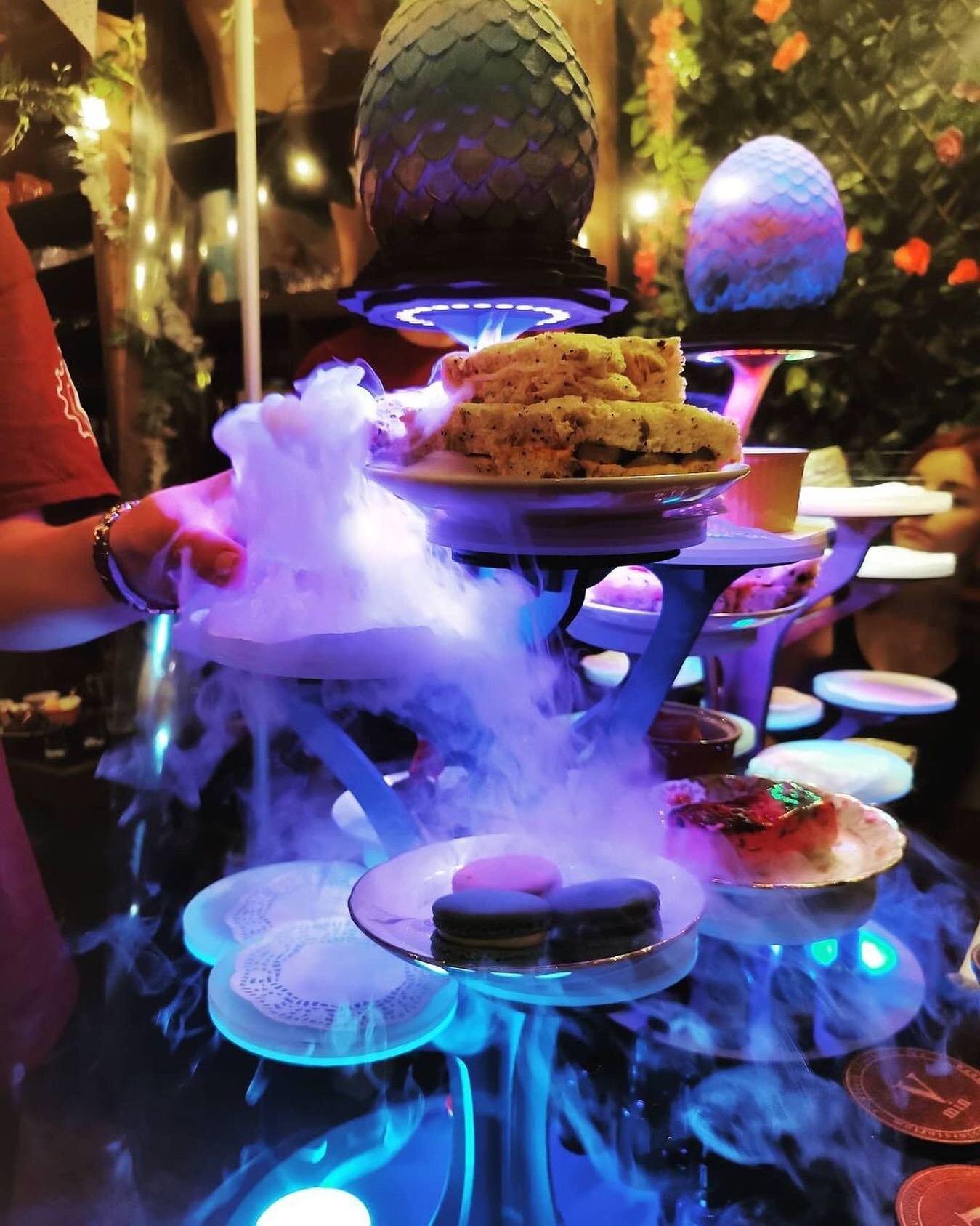 Great shot 😍
Posted @withregram &bull; @mayajx___ 💜✨🧚💫𝐖𝐡𝐚𝐭 𝐚𝐧 𝐚𝐦𝐚𝐳𝐢𝐧𝐠 𝐚𝐟𝐭𝐞𝐫𝐧𝐨𝐨𝐧 𝐭𝐞𝐚 😍☕ 𝐰𝐞 𝐬𝐩𝐞𝐧𝐭 𝐨𝐯𝐞𝐫 𝐚𝐧 𝐡𝐨𝐮𝐫 𝐛𝐫𝐞𝐰𝐢𝐧𝐠 𝐨𝐮𝐫 𝐨𝐰𝐧 𝐫𝐞𝐜𝐢𝐩𝐞𝐬, &amp; 𝐩𝐥𝐚𝐲𝐢𝐧𝐠 𝐰𝐢𝐭𝐡 𝐛𝐨𝐭𝐡 𝐭𝐞𝐚𝐬 &amp; 𝐟𝐨𝐨𝐝 𝐬𝐮𝐜𝐡 𝐚𝐬 𝐟𝐫𝐨𝐳𝐞𝐧 𝐬𝐤𝐢𝐭𝐭𝐥𝐞𝐬 😋 𝐈'𝐝 𝐡𝐢𝐠𝐡𝐥𝐲 𝐫𝐞𝐜𝐨𝐦𝐦𝐞𝐧𝐝 𝐯𝐢𝐬𝐢𝐭𝐢𝐧𝐠 𝐢𝐟 𝐲𝐨𝐮'𝐫𝐞 𝐢𝐧 𝐋𝐨𝐧𝐝𝐨𝐧 𝐒𝐨𝐡𝐨 😍💥🌜✨
